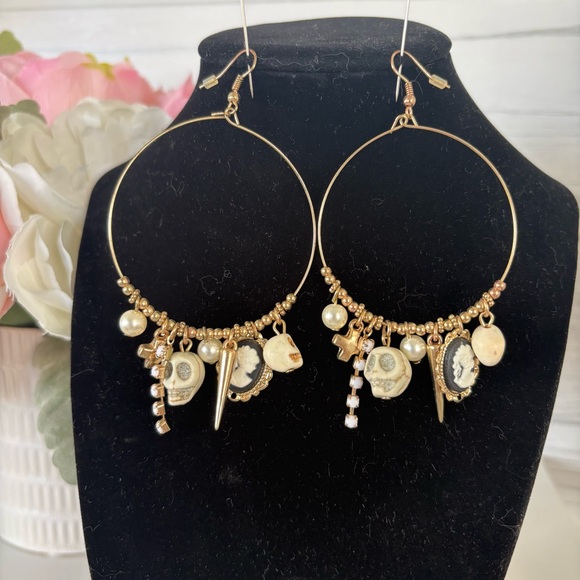 Jewelry - Elegant Gold Charm Hoop Earrings